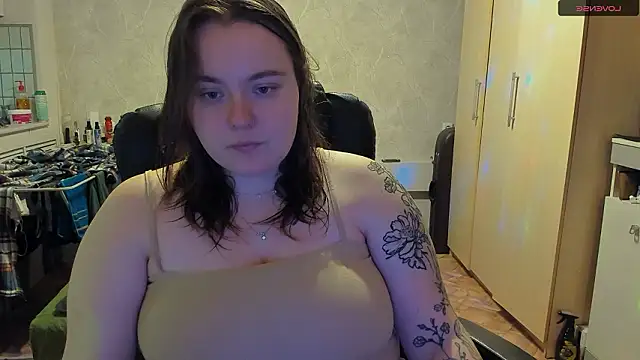 katya idinax online show from February 16, 2026, 4:58 pm