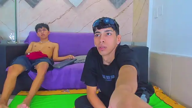 Snapshot of biig_boy chatting on February 18, 2026, 7:21 pm biig boy online show from February 18, 2026, 7:21 pm