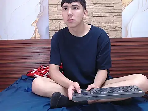 Snapshot of massimoferrera303av chatting on February 20, 2026, 6:52 pm massimoferrera303av online show from February 20, 2026, 6:52 pm