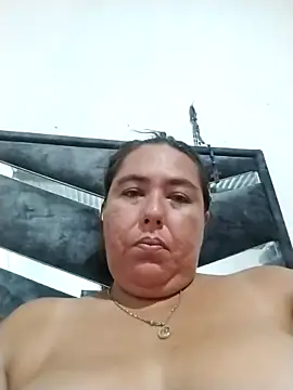 Snapshot of hot_girl_full chatting on May 19, 2026, 2:01 pm hot girl full online show from May 19, 2026, 2:01 pm