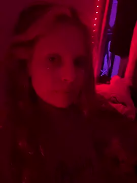 Maxine gold online show from April 3, 2026, 5:00 pm