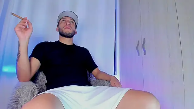 Snapshot of Velvet_Angel chatting on February 21, 2026, 7:48 pm Velvet Angel online show from February 21, 2026, 7:48 pm