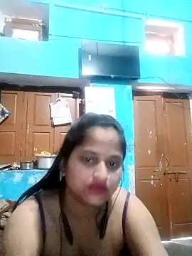 Snapshot of aashi-007 chatting on April 1, 2026, 4:24 am aashi-007 online show from April 1, 2026, 4:24 am