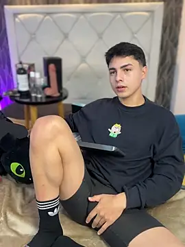 Samu Hott online show from March 11, 2026, 8:26 pm