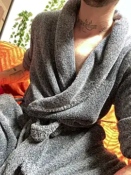 Piratee666 online show from April 2, 2026, 11:19 am