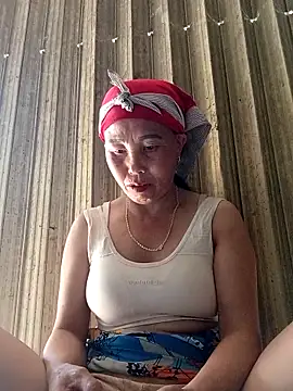 lena-cute online show from March 31, 2026, 7:53 am