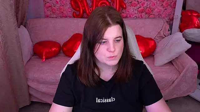 Snapshot of KristiFoxy chatting on February 18, 2026, 10:44 am KristiFoxy online show from February 18, 2026, 10:44 am