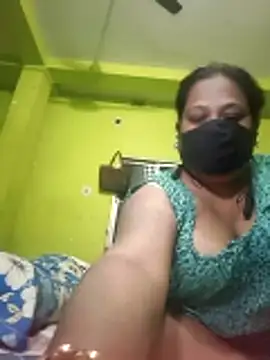 06Rozi online show from February 25, 2026, 6:06 pm