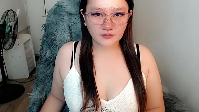 UrLovelyWetPussy online show from March 3, 2026, 11:05 am