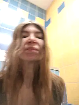 Bubble Chloe online show from February 26, 2026, 2:49 pm