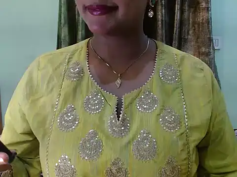 Snapshot of LIZNA_0 chatting on April 1, 2026, 5:21 pm LIZNA 0 online show from April 1, 2026, 5:21 pm