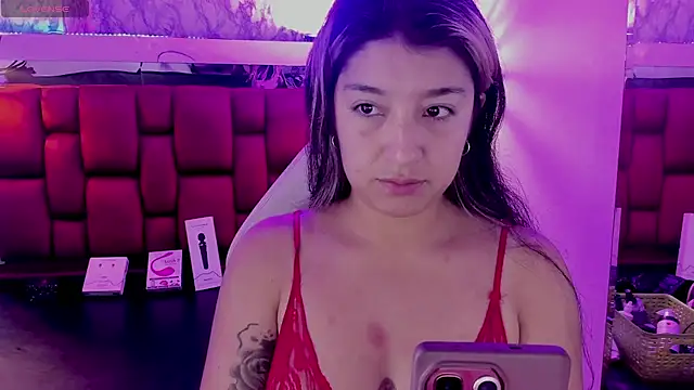 Snapshot of Dahiana_Dmour_ chatting on May 8, 2026, 11:59 am Dahiana Dmour online show from May 8, 2026, 11:59 am