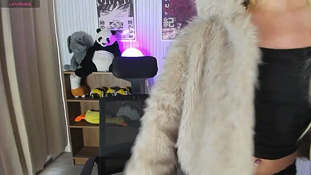 Laukyubey1 online show from March 20, 2026, 8:03 pm