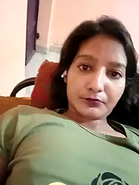 Ayesharani1 online show from May 6, 2026, 12:41 am