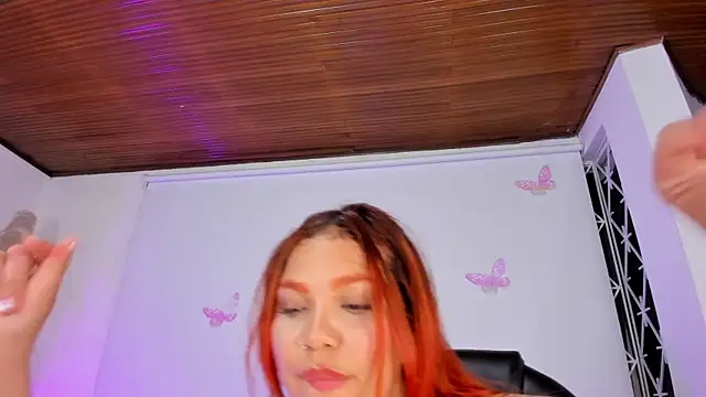 PamelaQueen  online show from May 27, 2026, 1:57 am