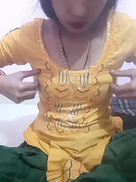 Snapshot of Hot_baby900 chatting on February 18, 2026, 3:46 am Hot baby900 online show from February 18, 2026, 3:46 am