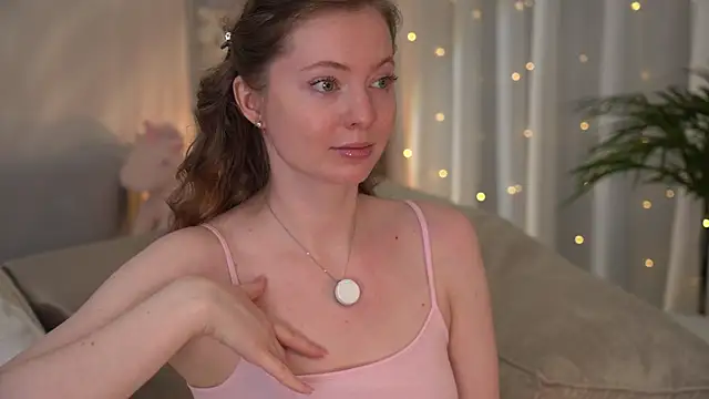 moan elisa online show from April 2, 2026, 12:52 am