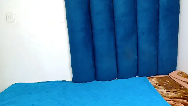 ForeverSexy  online show from March 17, 2026, 8:17 am