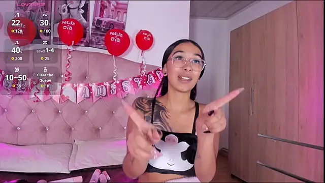 Snapshot of liittle__baby chatting on February 14, 2026, 11:40 am liittle baby online show from February 14, 2026, 11:40 am