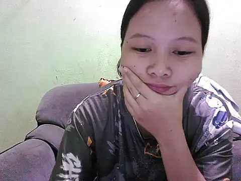 Snapshot of pinay_sweety23 chatting on February 22, 2026, 11:42 am pinay sweety23 online show from February 22, 2026, 11:42 am