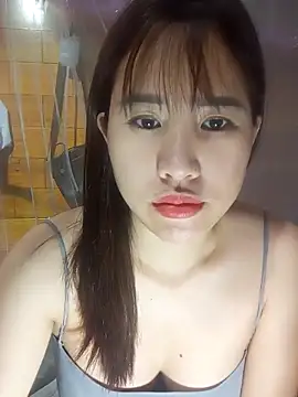 Yui-Ch1682 online show from February 23, 2026, 3:48 am