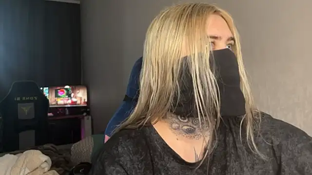 Snapshot of UnaXyling chatting on February 10, 2026, 6:28 am UnaXyling online show from February 10, 2026, 6:28 am