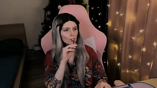 Snapshot of Onyxix chatting on February 3, 2026, 6:24 pm Onyxix online show from February 3, 2026, 6:24 pm