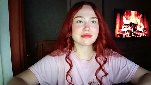 Snapshot of LolaaMint_ chatting on May 3, 2026, 2:12 pm LolaaMint online show from May 3, 2026, 2:12 pm