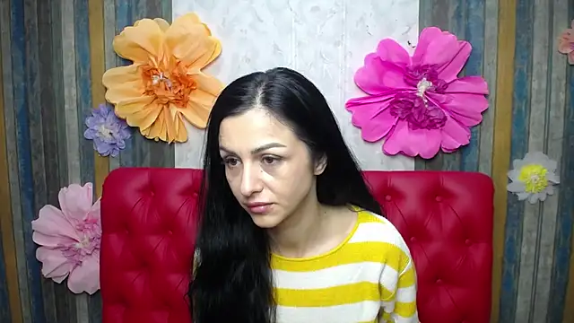 Snapshot of EvaClarkk chatting on April 15, 2026, 5:14 am EvaClarkk online show from April 15, 2026, 5:14 am