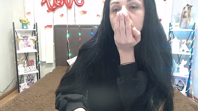 Snapshot of EvaClarkk chatting on April 24, 2026, 7:44 am EvaClarkk online show from April 24, 2026, 7:44 am