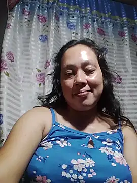 Snapshot of May_Bombs chatting on February 19, 2026, 9:27 am May Bombs online show from February 19, 2026, 9:27 am