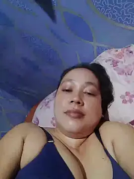 Snapshot of May_Bombs chatting on May 12, 2026, 8:44 am May Bombs online show from May 12, 2026, 8:44 am