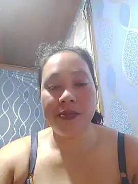 Snapshot of May_Bombs chatting on May 26, 2026, 1:01 am May Bombs online show from May 26, 2026, 1:01 am