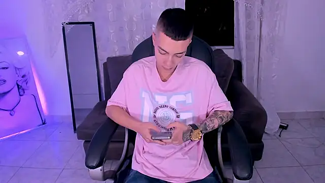 Dereck Boy  online show from April 12, 2026, 3:33 am