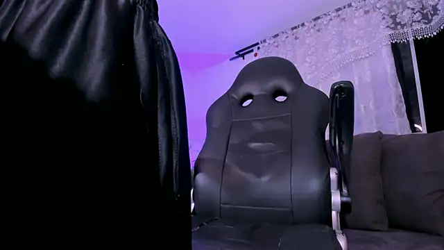 Dereck Boy  online show from April 21, 2026, 4:52 am