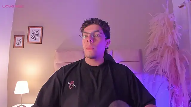 Axel Creed online show from February 12, 2026, 10:43 am