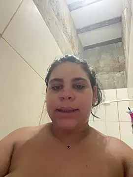 Snapshot of Adriputinha chatting on April 15, 2026, 3:35 am Adriputinha online show from April 15, 2026, 3:35 am
