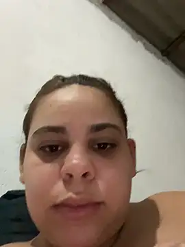 Snapshot of Adriputinha chatting on July 12, 2026, 11:40 pm Adriputinha online show from July 12, 2026, 11:40 pm