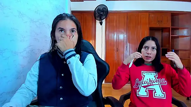 Emily and Soffy online show from April 1, 2026, 12:39 pm