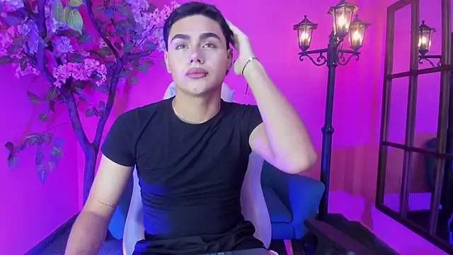 FemNoa online show from February 9, 2026, 11:14 am