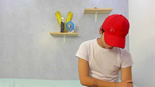 Snapshot of Eliotkinky chatting on February 26, 2026, 4:06 pm Eliotkinky online show from February 26, 2026, 4:06 pm