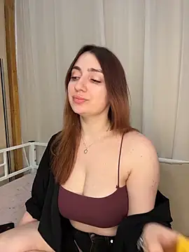 Linnea  online show from February 16, 2026, 4:25 pm