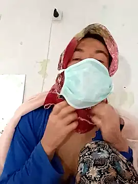 turbanlim07 online show from February 14, 2026, 9:33 pm