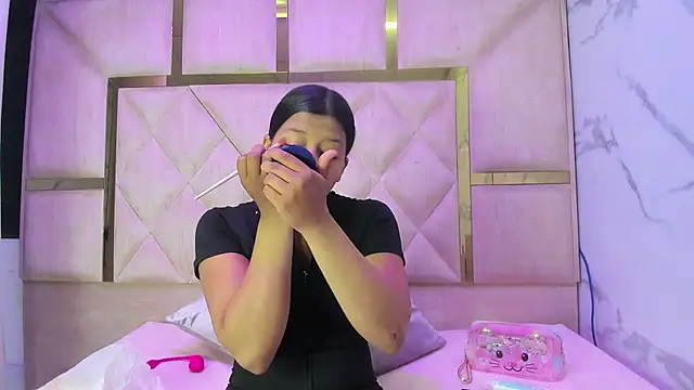 Vaneline2 online show from February 11, 2026, 7:30 pm