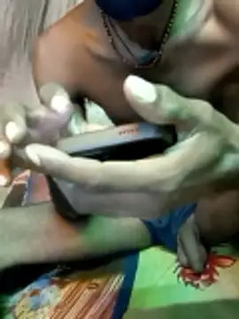 Snapshot of diwana475 chatting on May 28, 2026, 4:37 pm diwana475 online show from May 28, 2026, 4:37 pm