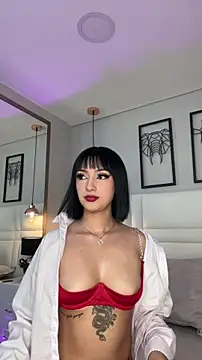 Snapshot of RaquelHyde_ chatting on March 13, 2026, 8:26 pm RaquelHyde online show from March 13, 2026, 8:26 pm