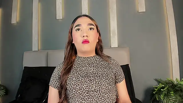 Snapshot of TSExoticFuck chatting on February 14, 2026, 7:32 pm TSExoticFuck online show from February 14, 2026, 7:32 pm