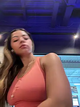 Snapshot of _as_una77 chatting on February 14, 2026, 3:53 pm as una77 online show from February 14, 2026, 3:53 pm