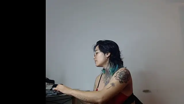 Snapshot of Ivyravens chatting on February 19, 2026, 1:45 am Ivyravens online show from February 19, 2026, 1:45 am