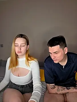 ToxyFoxyy online show from February 5, 2026, 2:00 pm